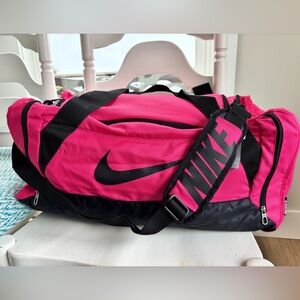 Nike Fuchsia and Black Sports Bag